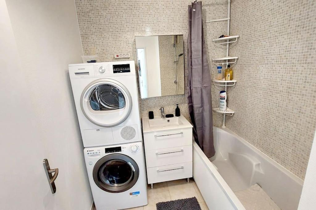 קרגי Cosy Home 2, 2 Chambres, 6 Personnes, 3 Min Gare, Parking מראה חיצוני תמונה