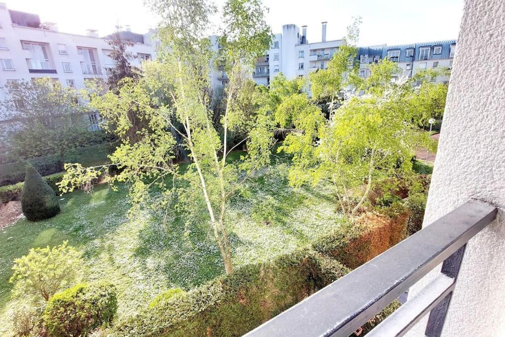 קרגי Cosy Home 2, 2 Chambres, 6 Personnes, 3 Min Gare, Parking מראה חיצוני תמונה