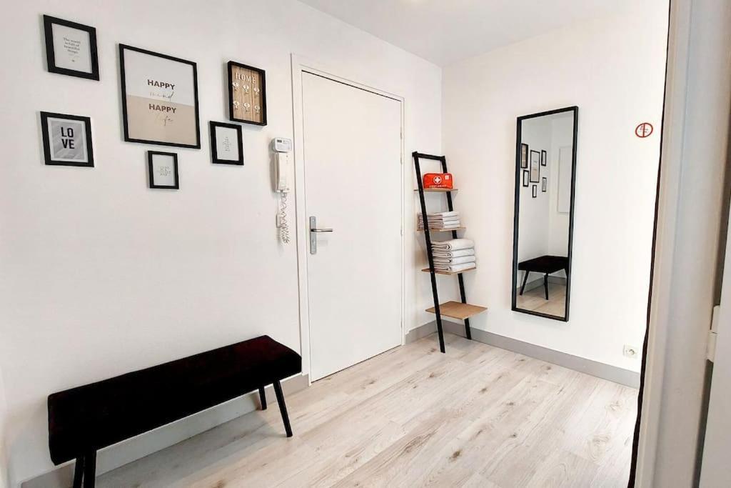 קרגי Cosy Home 2, 2 Chambres, 6 Personnes, 3 Min Gare, Parking מראה חיצוני תמונה
